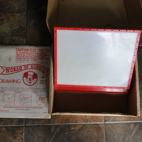 VINTAGE, Eldon World of Disney Light Up Drawing Desk 1970's - Picture 4 of 10